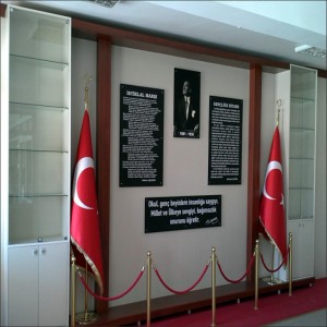  - Atatürk Köşesi